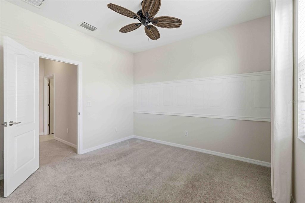 Image 31 of property listing at 6907 QUIET CREEK DRIVE, Bradenton, FL 34212