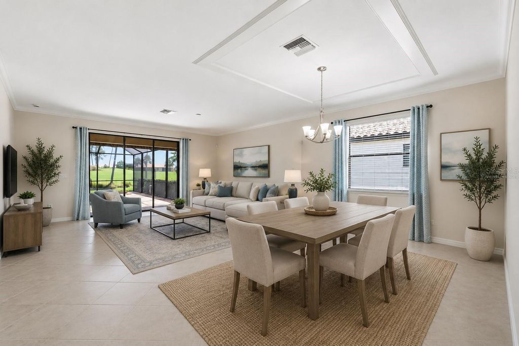 Image 7 of property listing at 6907 QUIET CREEK DRIVE, Bradenton, FL 34212