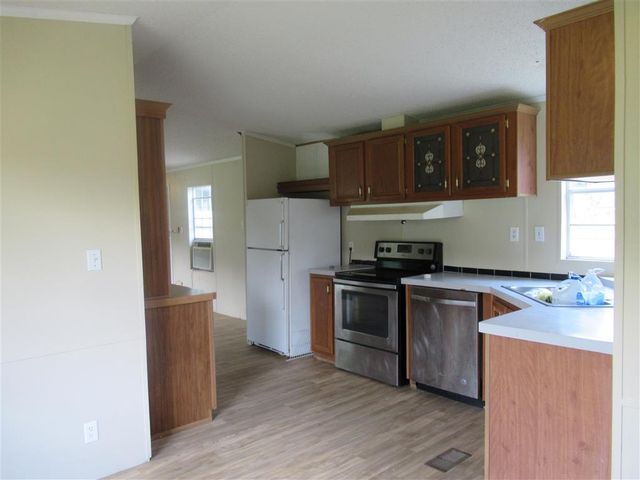 6749 Oak Lake Dr, Sulphur, LA 70665