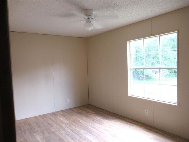 6749 Oak Lake Dr, Sulphur, LA 70665