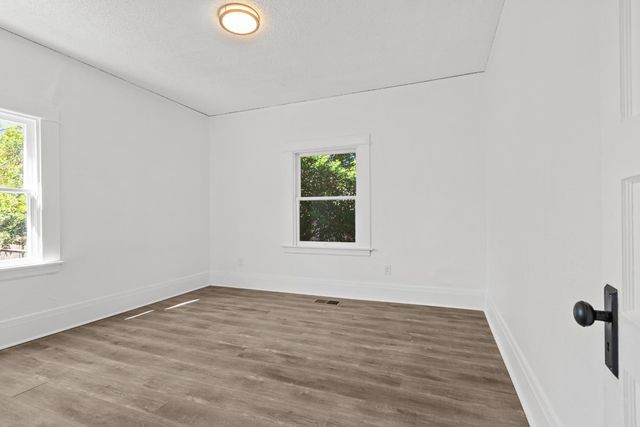 2616 Q St, Sacramento, CA 95816