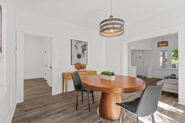 2616 Q St, Sacramento, CA 95816