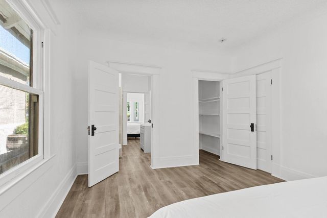 2616 Q St, Sacramento, CA 95816