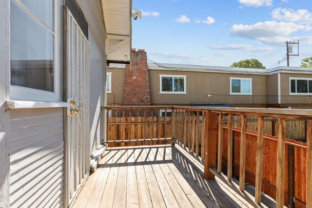 2616 Q St, Sacramento, CA 95816