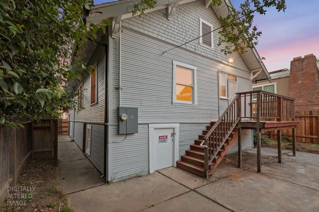 2616 Q St, Sacramento, CA 95816