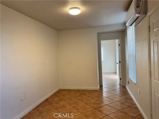 7757 Boxwood Avenue, Fontana, CA 92336