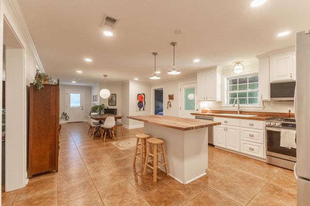 18 Gordon Dr., Petal, MS 39465