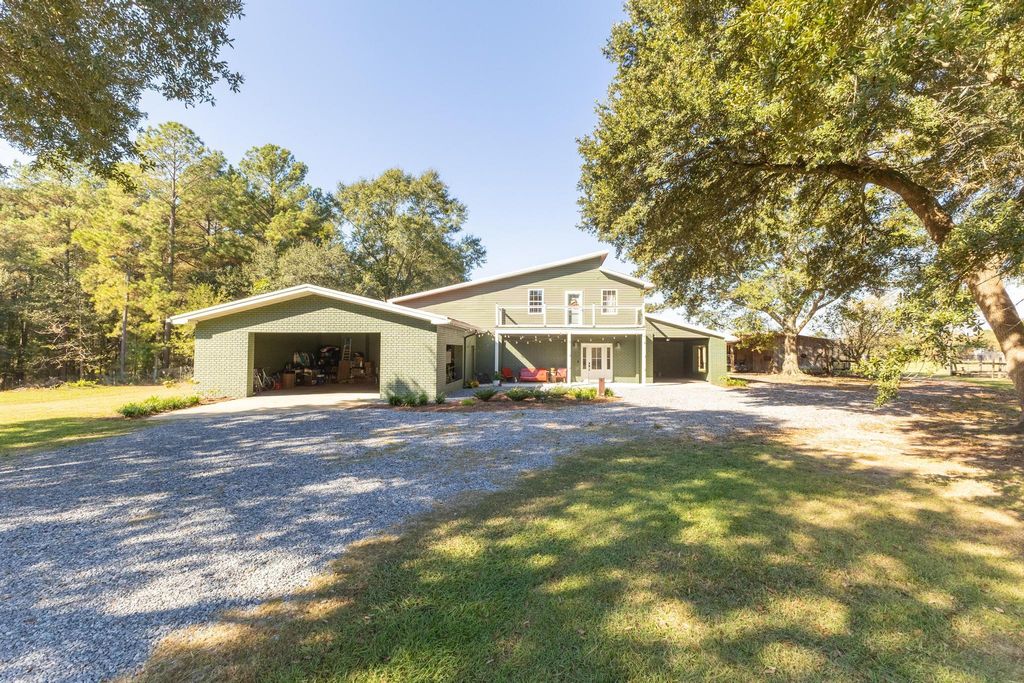 18 Gordon Dr., Petal, MS 39465