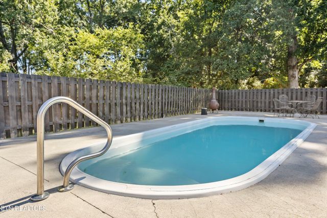 811 Old Hwy 68, Sweetwater, TN 37874