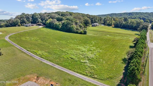 811 Old Hwy 68, Sweetwater, TN 37874