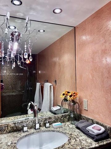 1904 S Ocean Dr 1707, Hallandale Beach, FL 33009