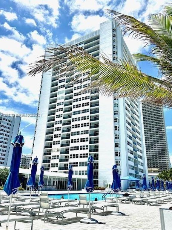 1904 S Ocean Dr 1707, Hallandale Beach, FL 33009