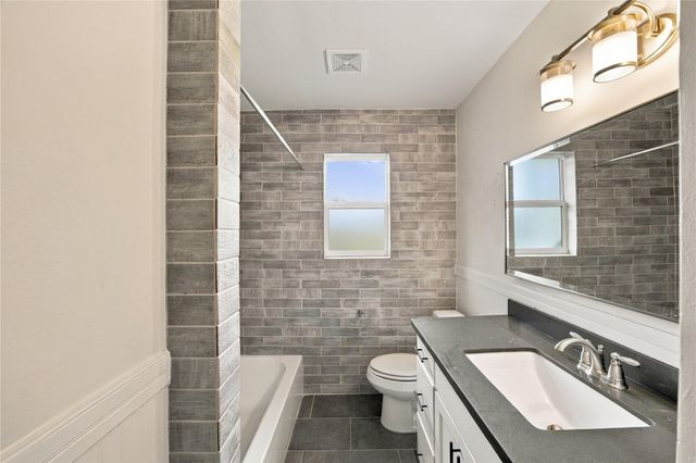 9506 Moorberry Lane, Houston, TX 77080