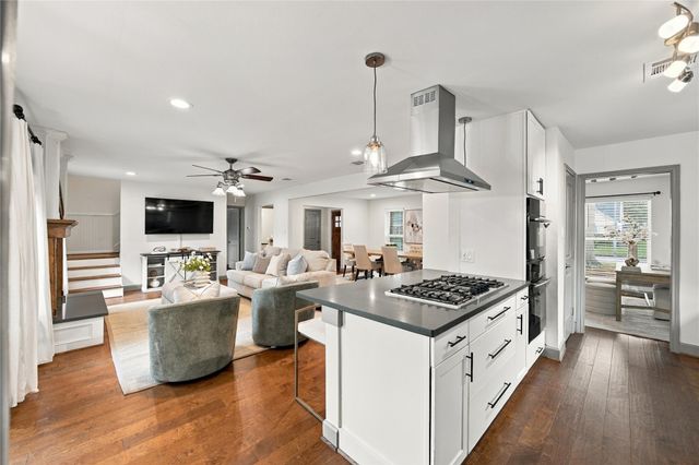 9506 Moorberry Lane, Houston, TX 77080