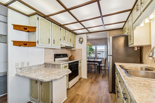 61 TANGLEWOOD DRIVE, Palm Harbor, FL 34684