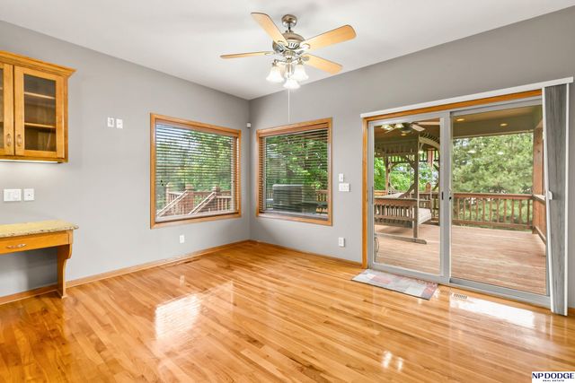 7408 S 103rd Avenue, La Vista, NE 68128