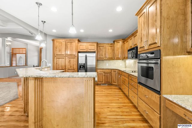 7408 S 103rd Avenue, La Vista, NE 68128