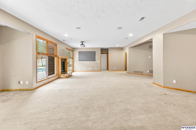 7408 S 103rd Avenue, La Vista, NE 68128