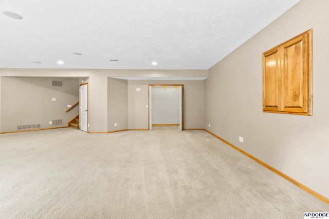7408 S 103rd Avenue, La Vista, NE 68128