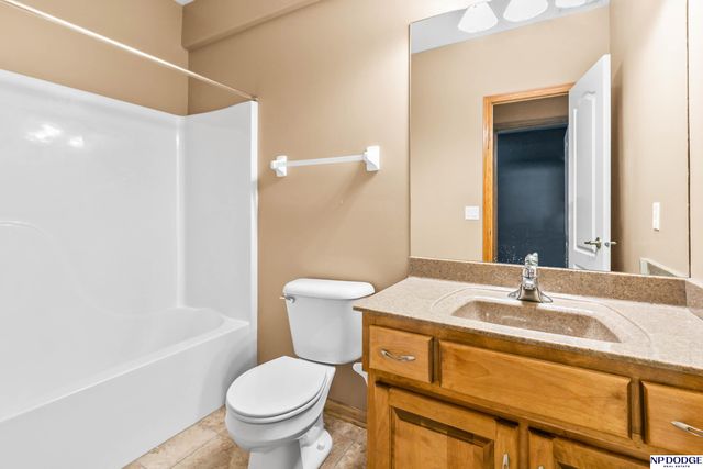 7408 S 103rd Avenue, La Vista, NE 68128