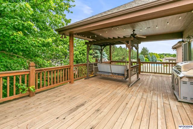 7408 S 103rd Avenue, La Vista, NE 68128