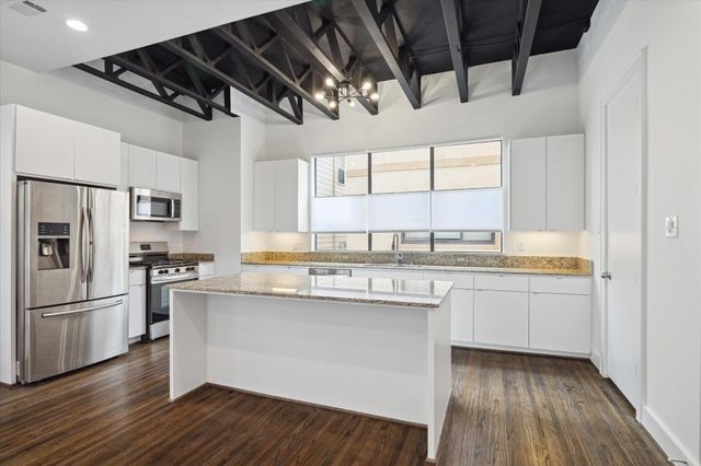 1105 W 21st Street B, Houston, TX 77008