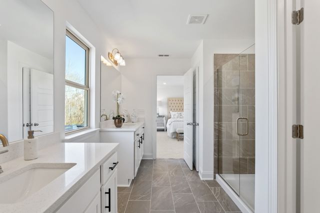 102 Riverview Run, Madison, TN 37115