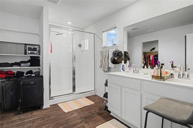 18517 Cremello DR B, Manor, TX 78653