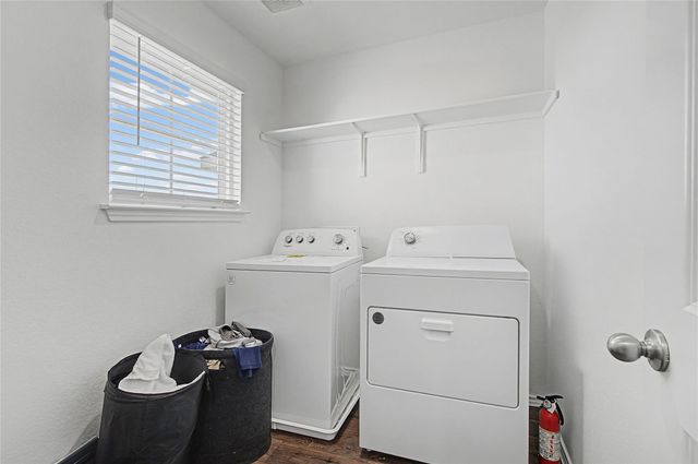 18517 Cremello DR B, Manor, TX 78653