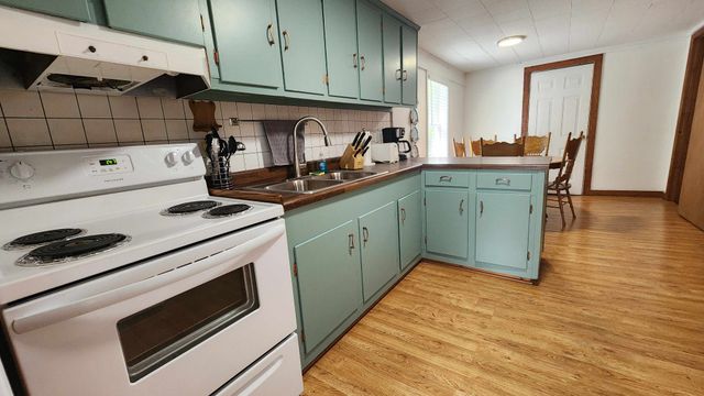 228 Bill Hunter Rd, Celina, TN 38551