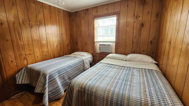 228 Bill Hunter Rd, Celina, TN 38551