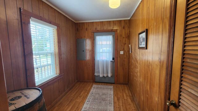 228 Bill Hunter Rd, Celina, TN 38551