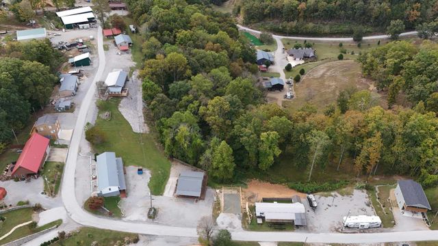 228 Bill Hunter Rd, Celina, TN 38551
