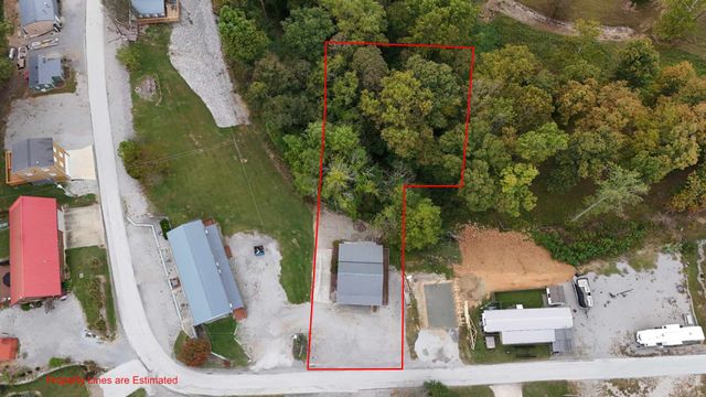 228 Bill Hunter Rd, Celina, TN 38551