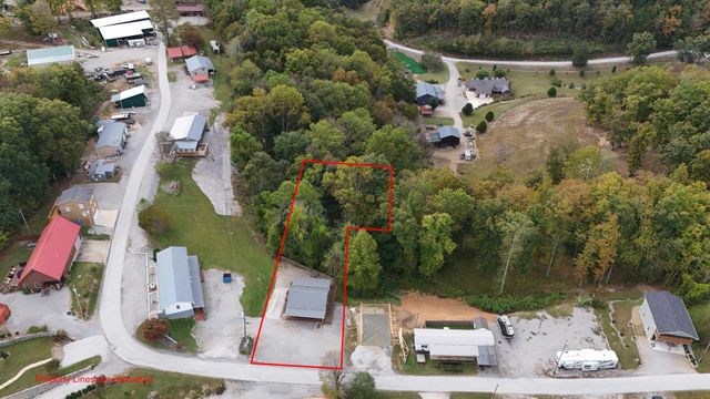 228 Bill Hunter Rd, Celina, TN 38551