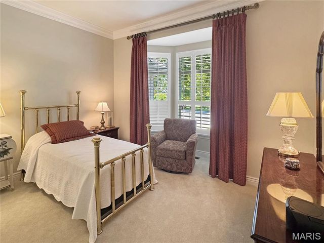 1305 Running Creek Court, Washington, MO 63090