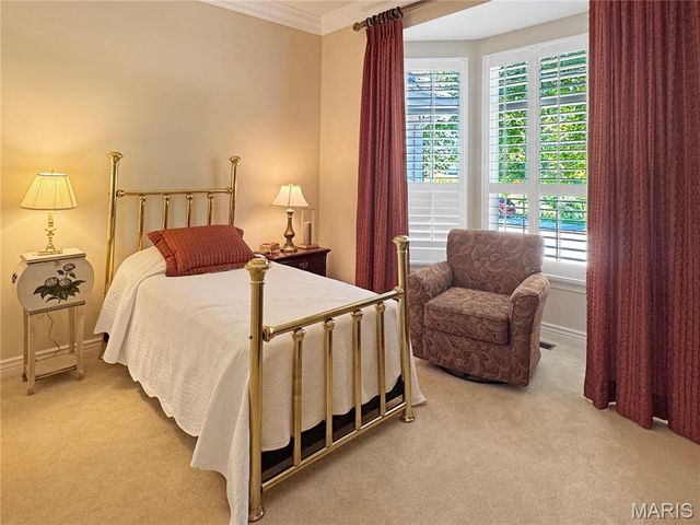 1305 Running Creek Court, Washington, MO 63090