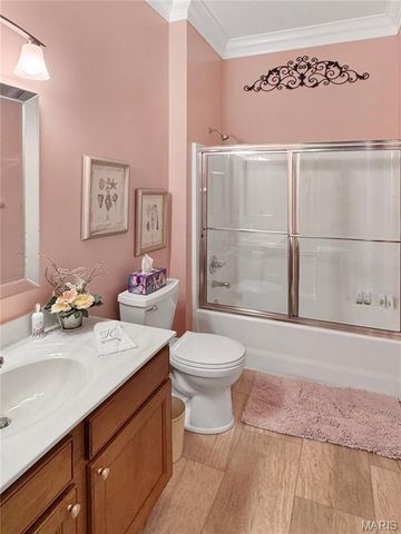 1305 Running Creek Court, Washington, MO 63090