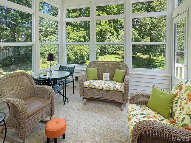 1305 Running Creek Court, Washington, MO 63090