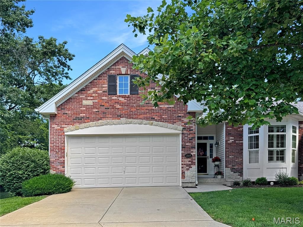 1305 Running Creek Court, Washington, MO 63090