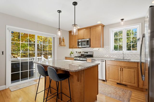 51 Stocklan Circle, Dover, NH 03820