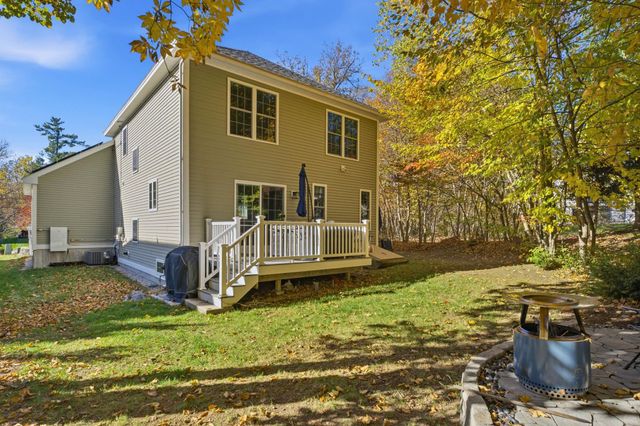 51 Stocklan Circle, Dover, NH 03820