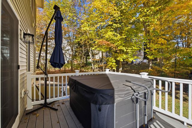 51 Stocklan Circle, Dover, NH 03820
