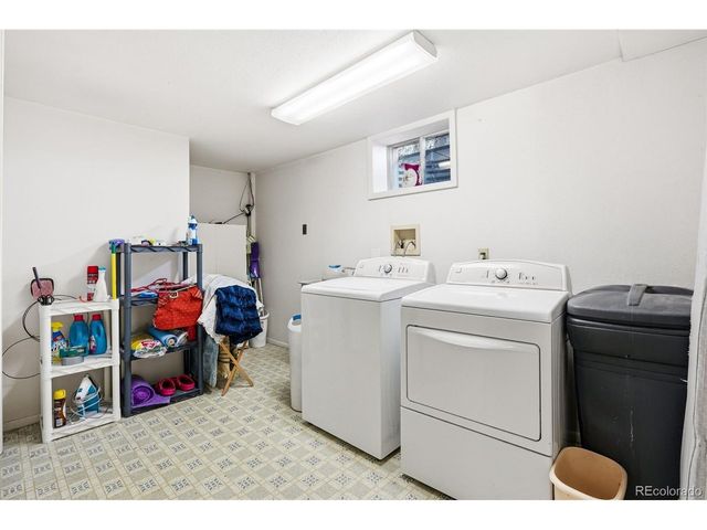 6631 S Billings Way, Centennial, CO 80111