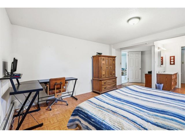 6631 S Billings Way, Centennial, CO 80111