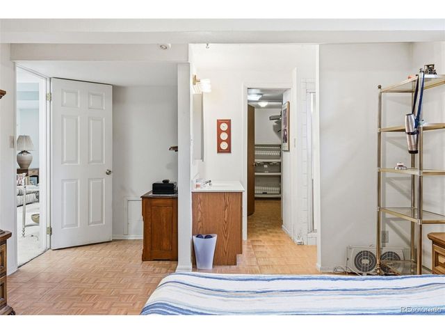 6631 S Billings Way, Centennial, CO 80111