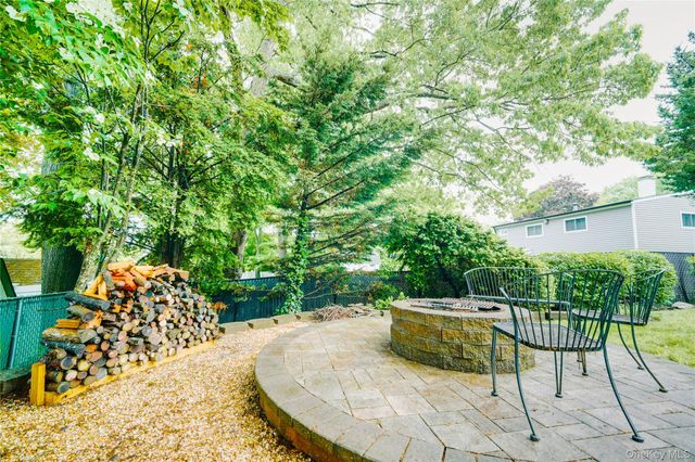 151 Rosemont Avenue, Farmingville, NY 11738
