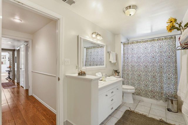 963 Swanston Dr, Sacramento, CA 95818