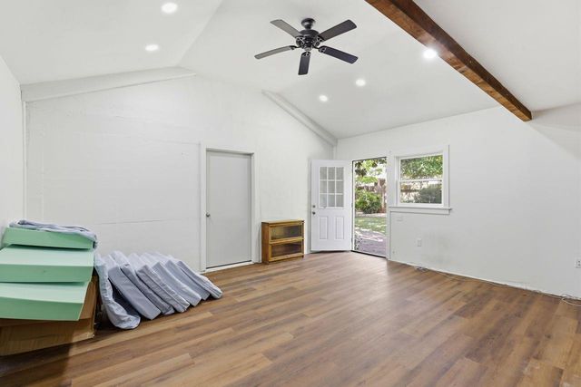 963 Swanston Dr, Sacramento, CA 95818