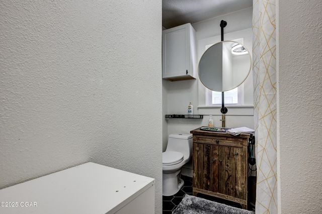 1508 S Moffet Avenue, Joplin, MO 64804